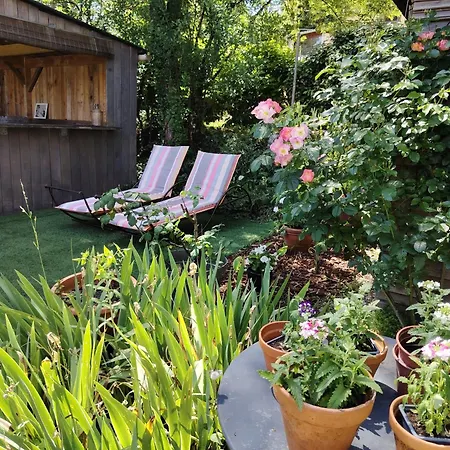 Repos Et Decouverte Pansiyon Lissac et Mouret