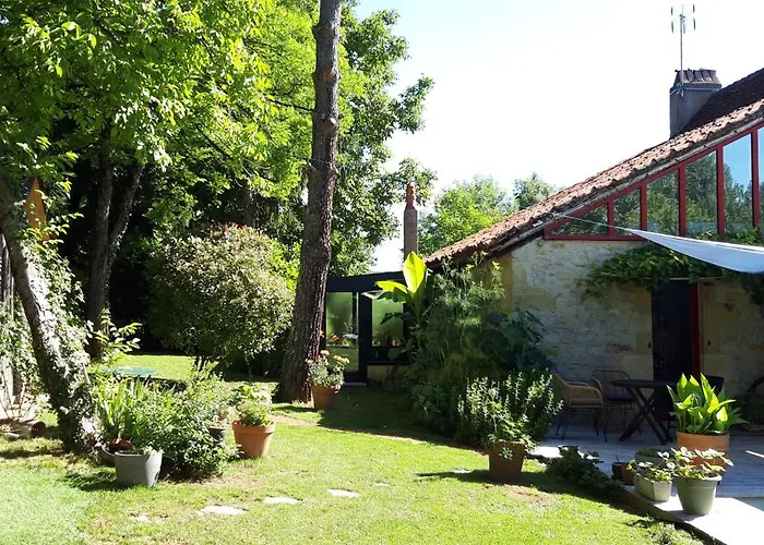 Repos Et Decouverte * Lissac et Mouret