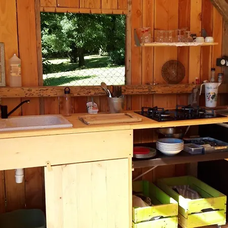 Repos Et Decouverte Lissac et Mouret