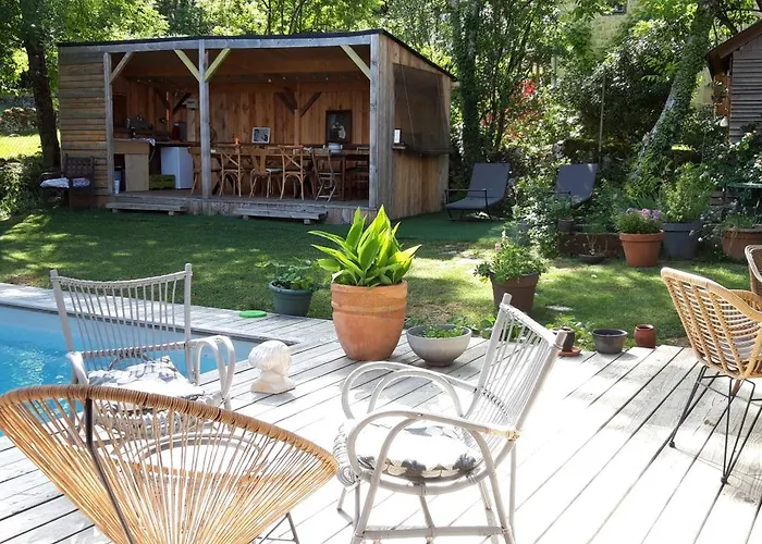 Repos Et Decouverte Lissac et Mouret